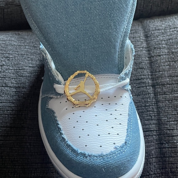 Women’s air Jordan 1 retro high og denim - Picture 6 of 6